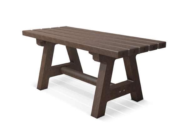 The table doesn’t heat up like metal or splinter like wood